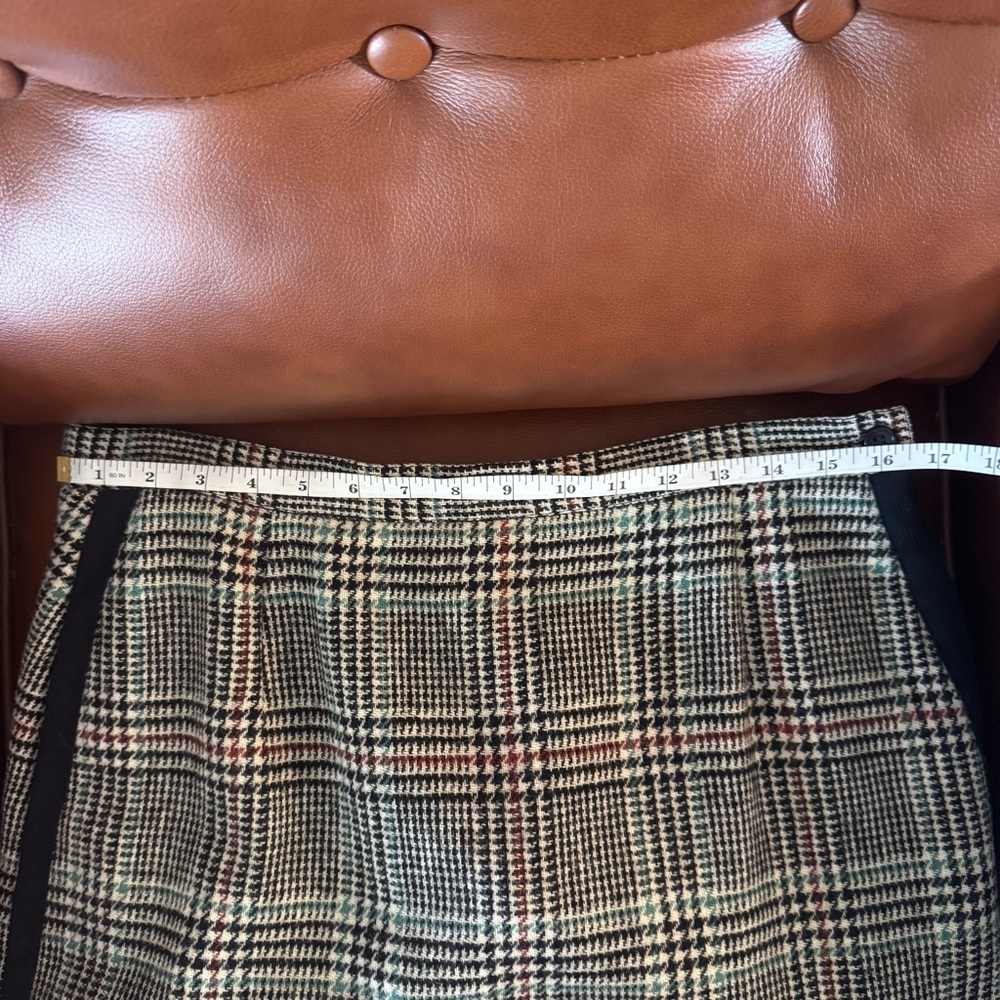 Vintage Calvin Klein Sz 14 Women's Plaid Skirt with Green Brown Black Accents - Picture 6 of 6